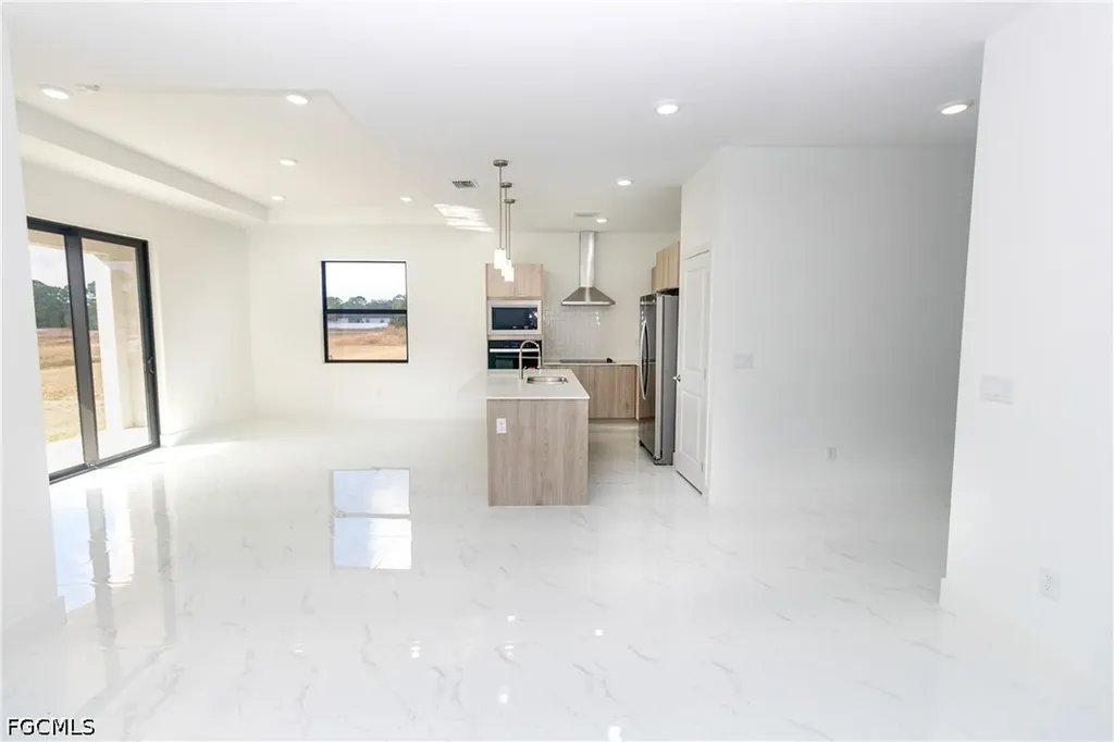 1842 Tuxford Avenue Lehigh Acres FL 33972