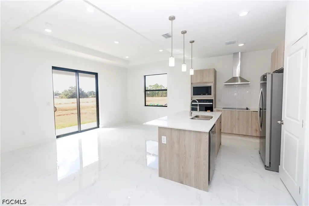 1842 Tuxford Avenue Lehigh Acres FL 33972