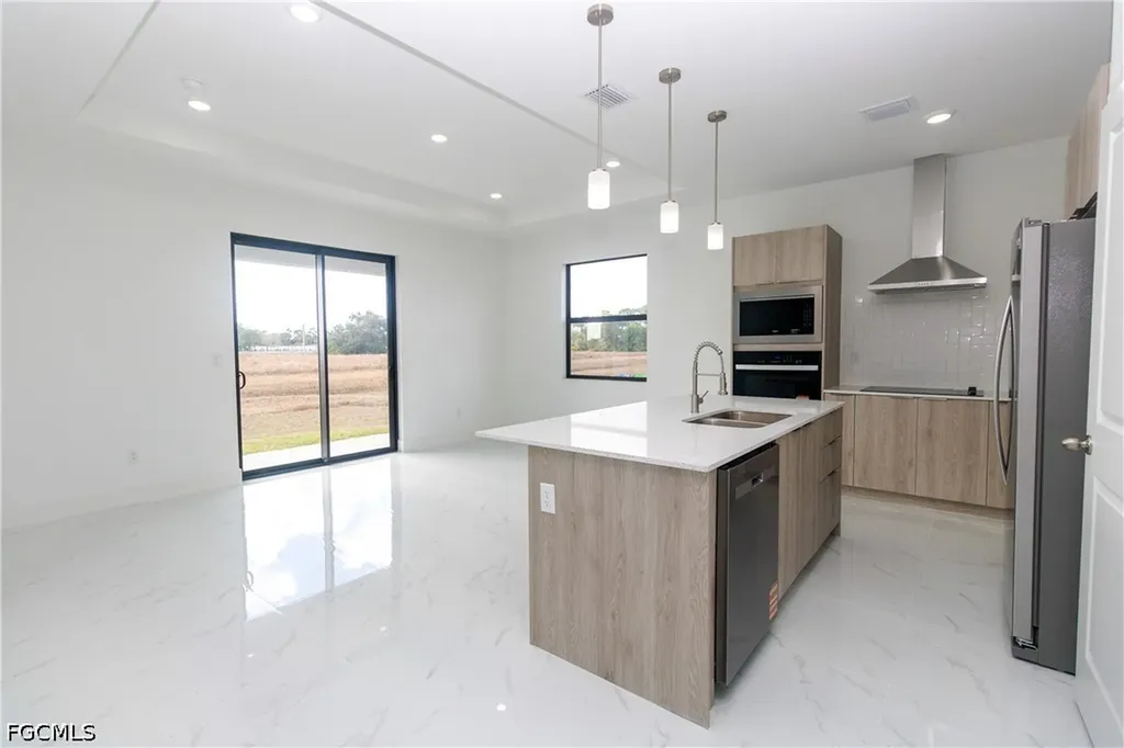 1842 Tuxford Avenue Lehigh Acres FL 33972