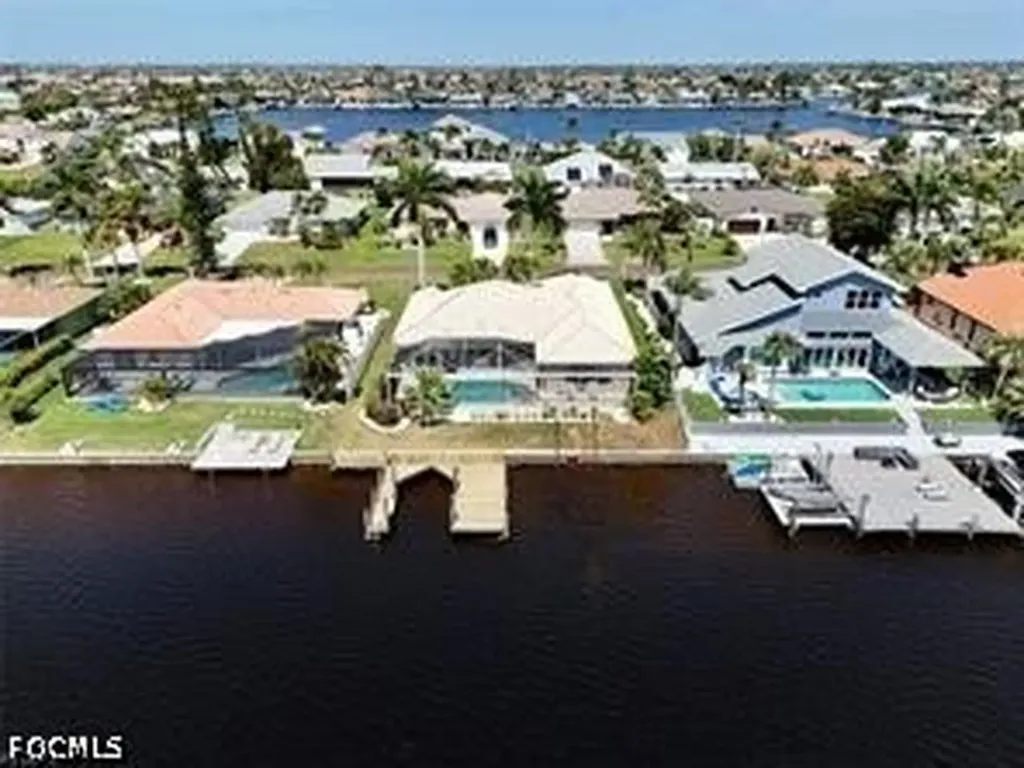 702 SW 52nd Street Cape Coral FL 33914