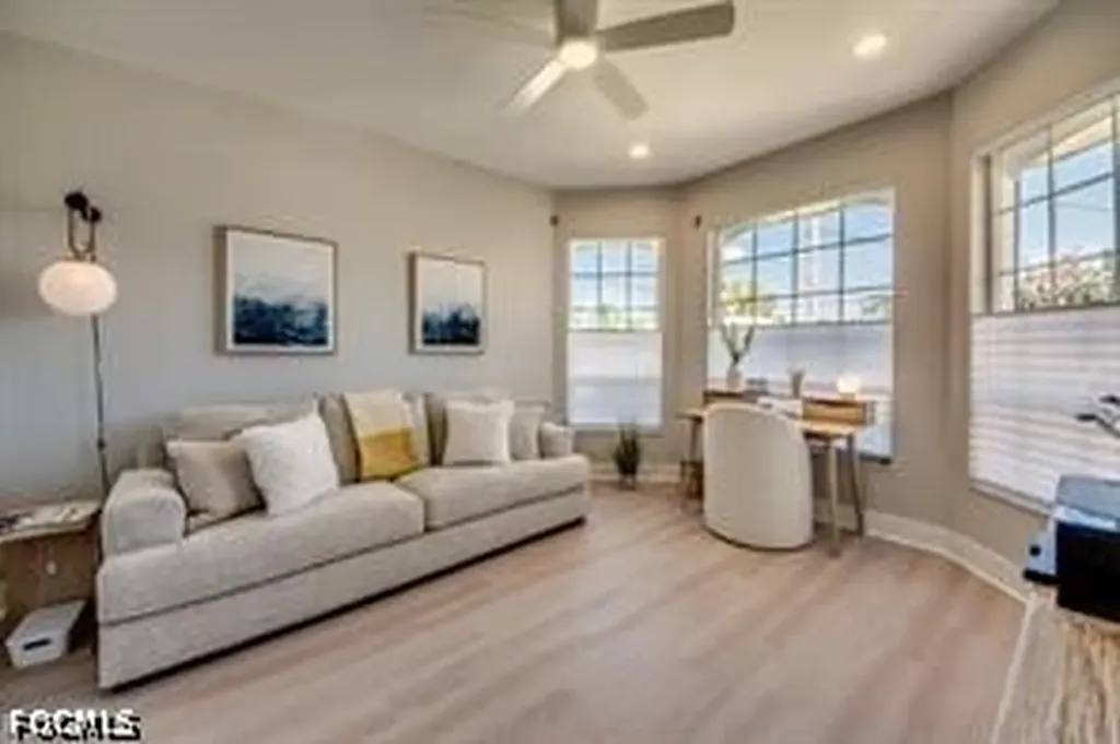 702 SW 52nd Street Cape Coral FL 33914