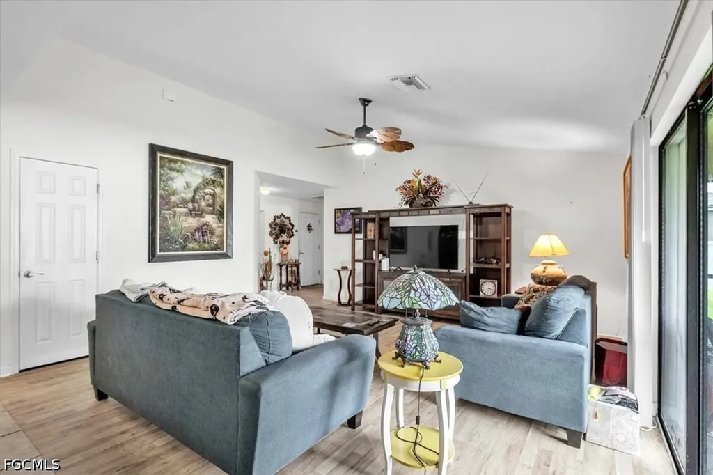 4529 SW 10th Avenue Cape Coral FL 33914