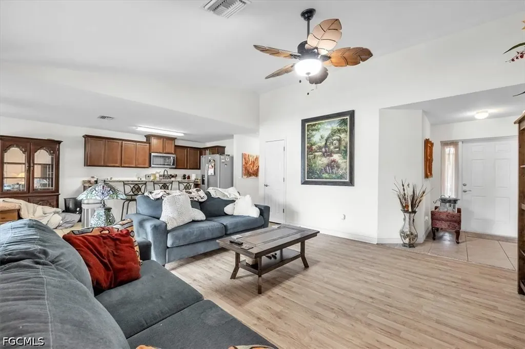 4529 SW 10th Avenue Cape Coral FL 33914