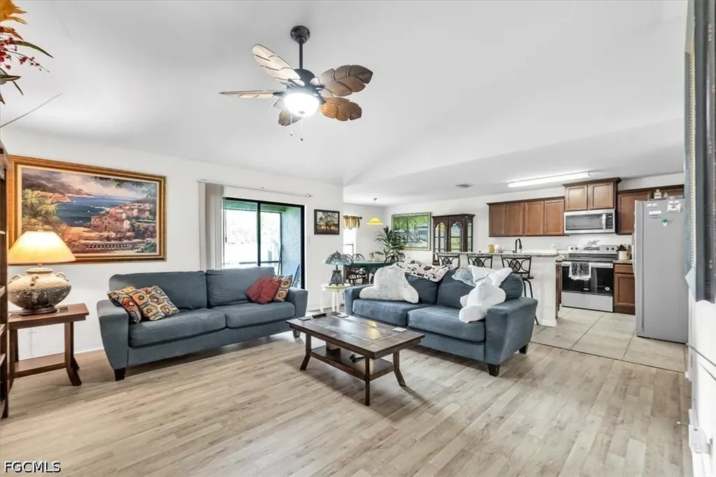 4529 SW 10th Avenue Cape Coral FL 33914