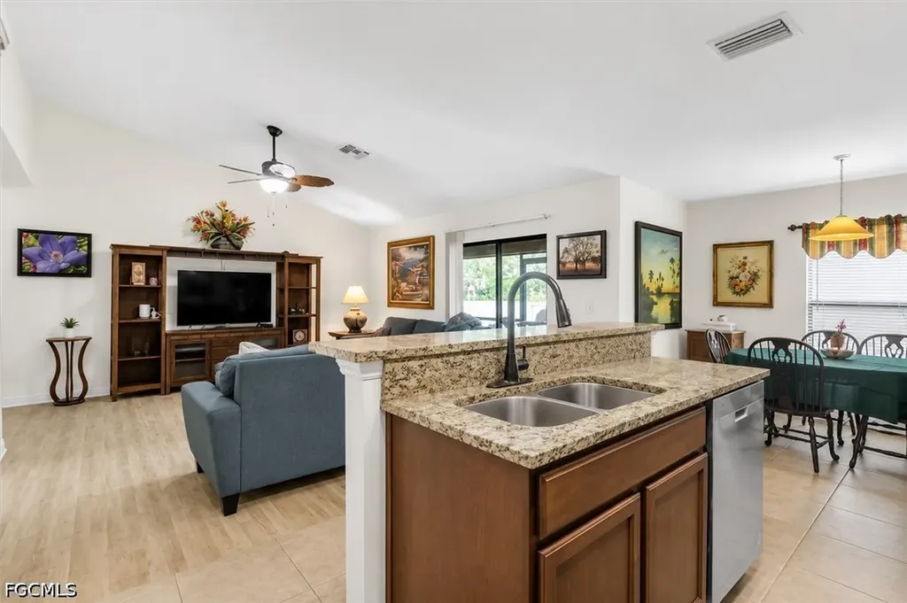 4529 SW 10th Avenue Cape Coral FL 33914