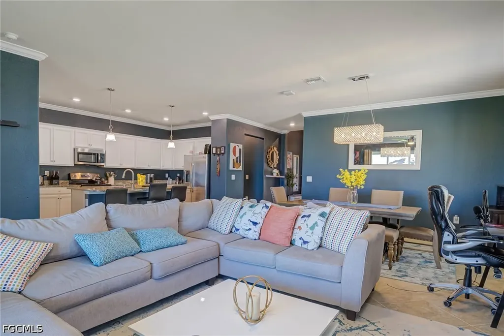 3652 E Hampton Circle Alva FL 33920