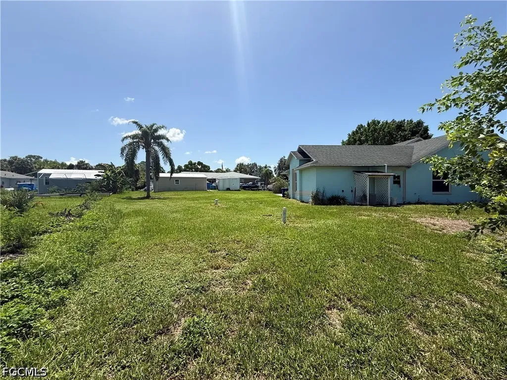 2401 Fisher Court Lehigh Acres FL 33936