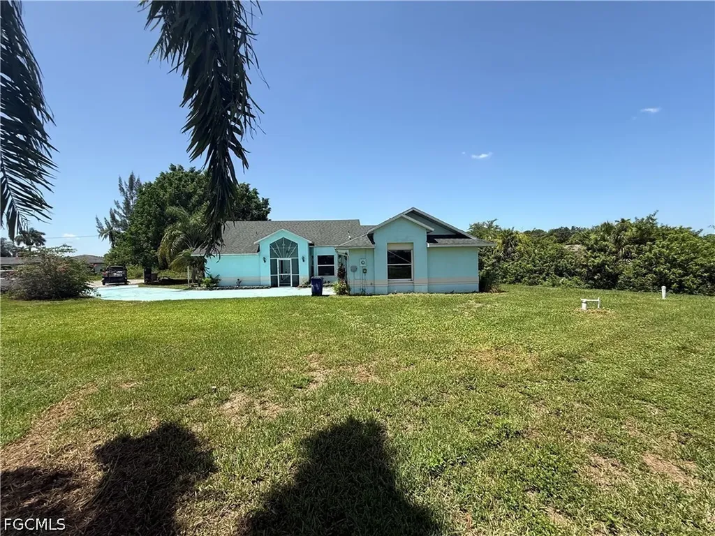 2401 Fisher Court Lehigh Acres FL 33936