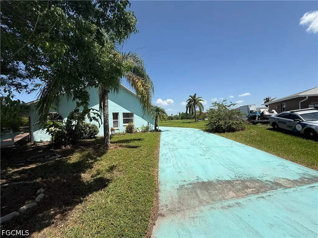 2401 Fisher Court Lehigh Acres FL 33936