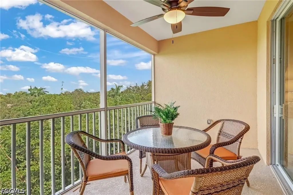 8261 Pathfinder Loop Fort Myers FL 33919