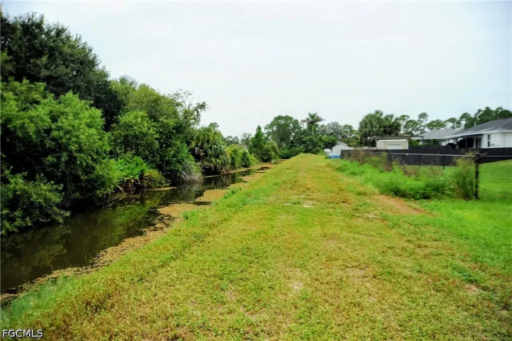 1220 Cloplon Street E Lehigh Acres FL 33974