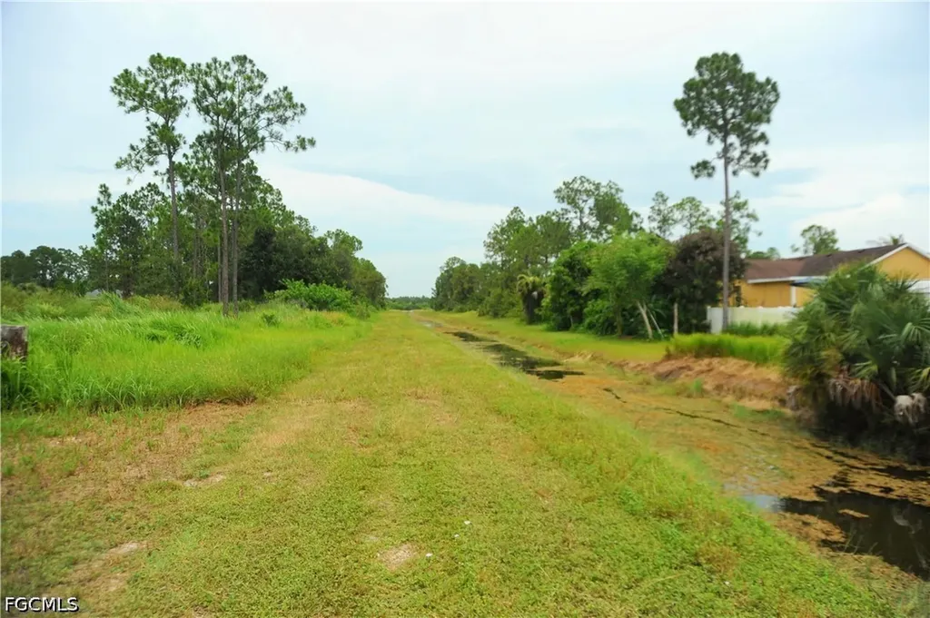 1220 Cloplon Street E Lehigh Acres FL 33974