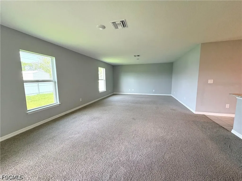 1713 NE 26th Terrace Cape Coral FL 33909