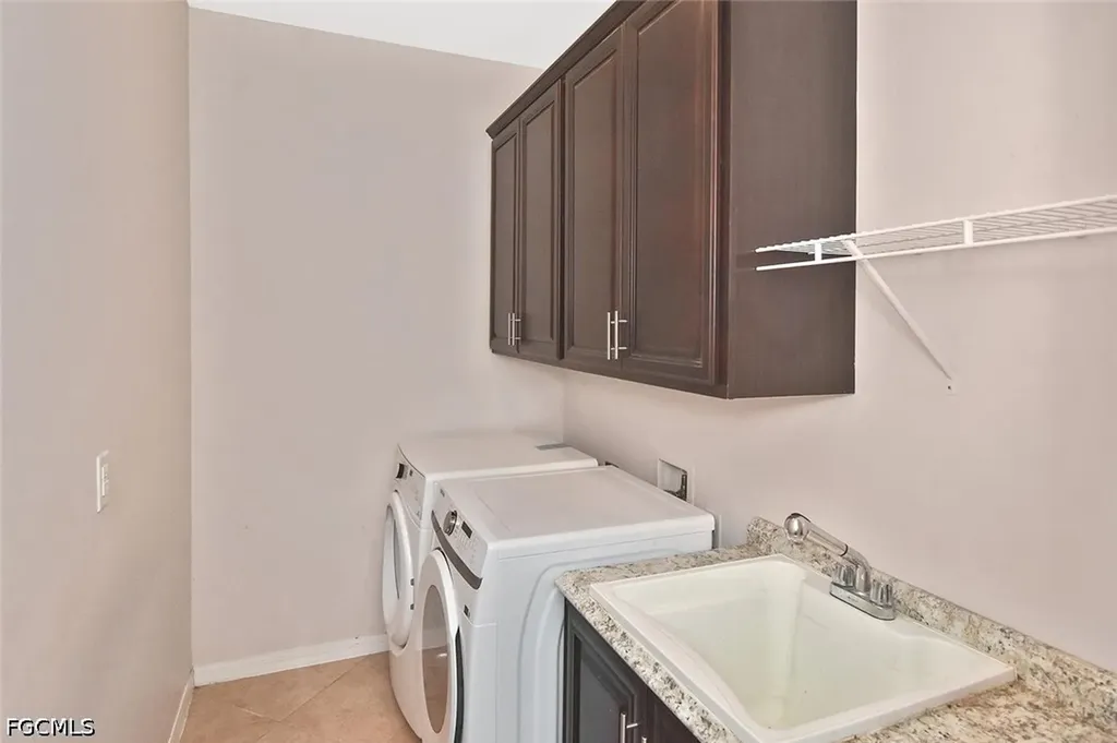 2549 Ashbury Circle Cape Coral FL 33991
