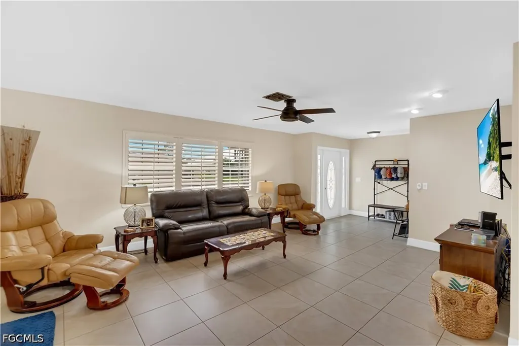 3722 SE 6th Avenue Cape Coral FL 33904