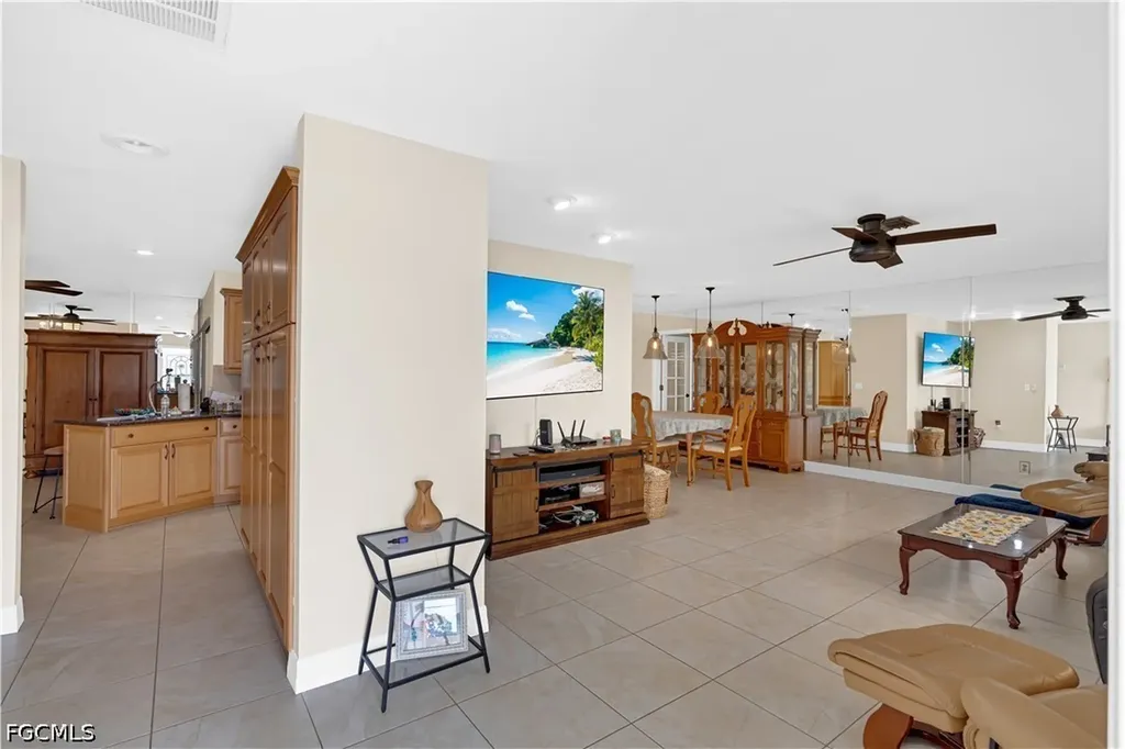 3722 SE 6th Avenue Cape Coral FL 33904