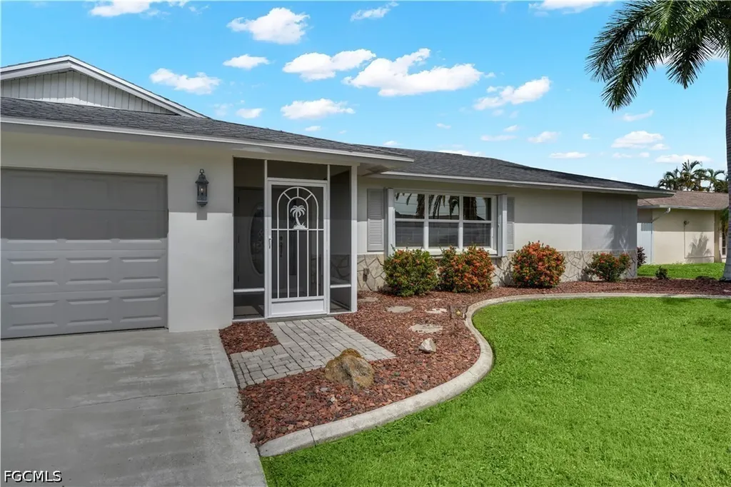 3722 SE 6th Avenue Cape Coral FL 33904