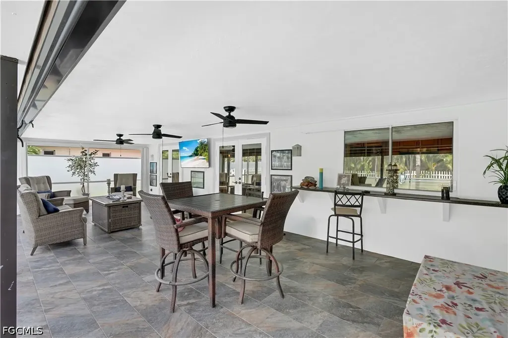 3722 SE 6th Avenue Cape Coral FL 33904