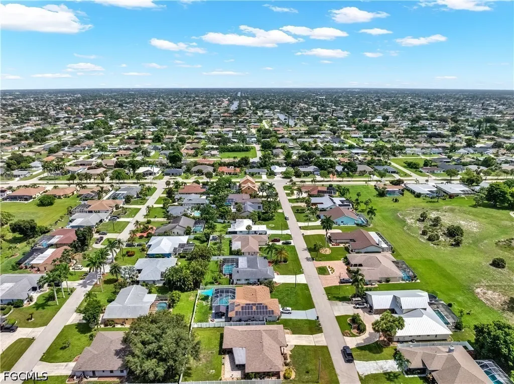 3722 SE 6th Avenue Cape Coral FL 33904