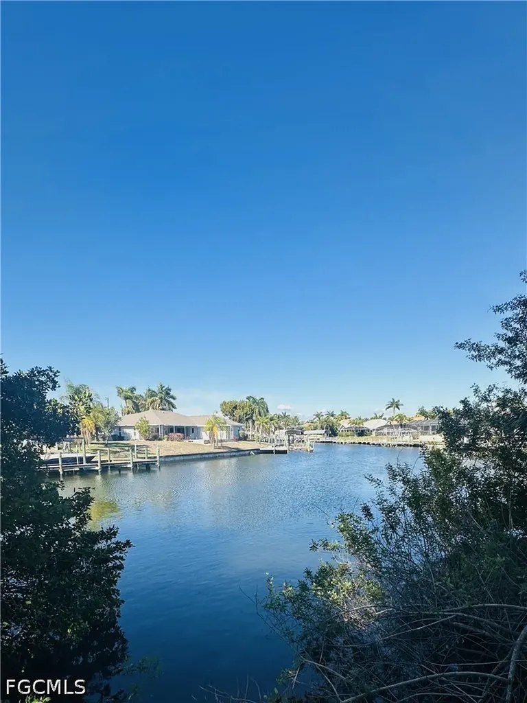 2301 SW 54th Lane Cape Coral FL 33914