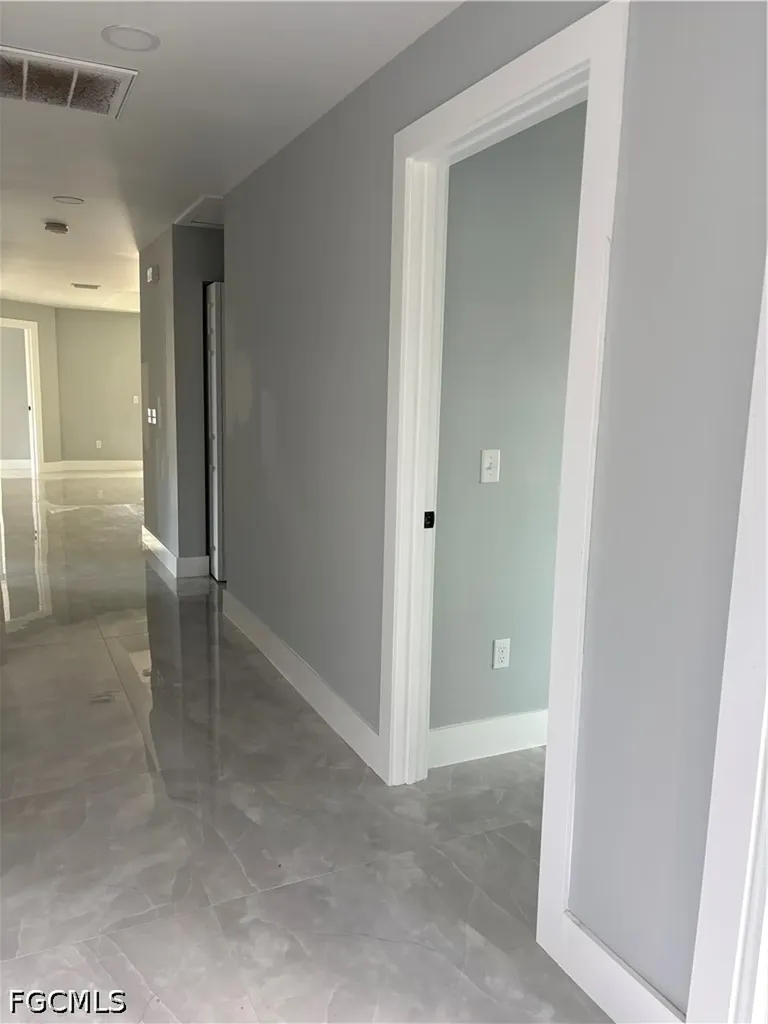 4727 21st Street SW Lehigh Acres FL 33973