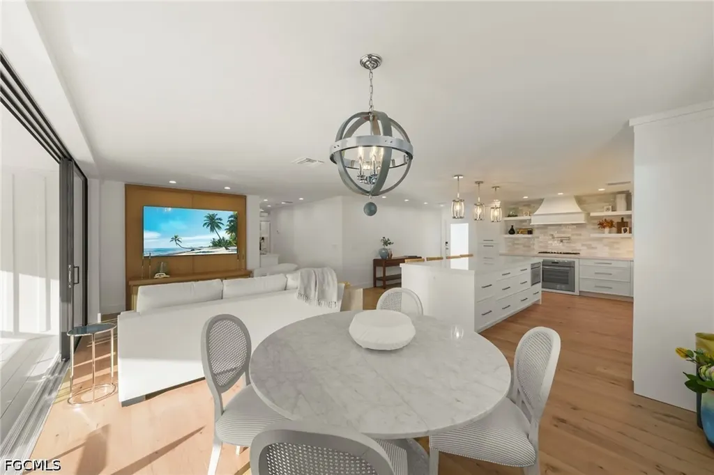25 Beach Homes Captiva FL 33924