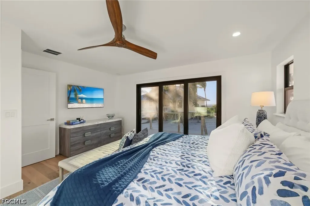 25 Beach Homes Captiva FL 33924