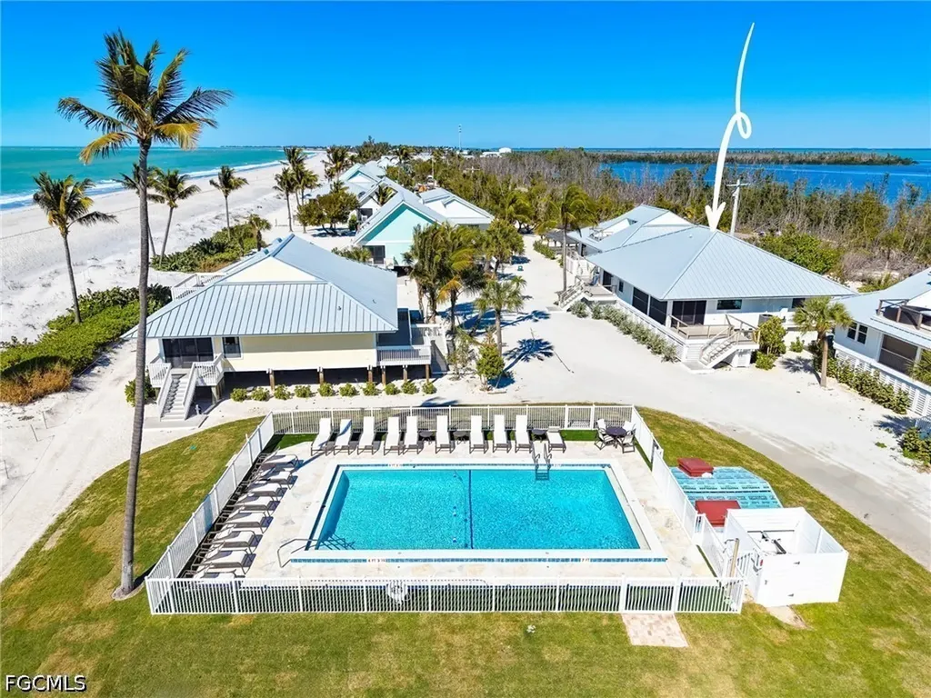 25 Beach Homes Captiva FL 33924