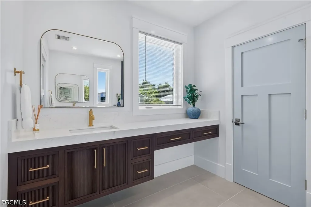 11516 Andy Rosse Lane Captiva FL 33924