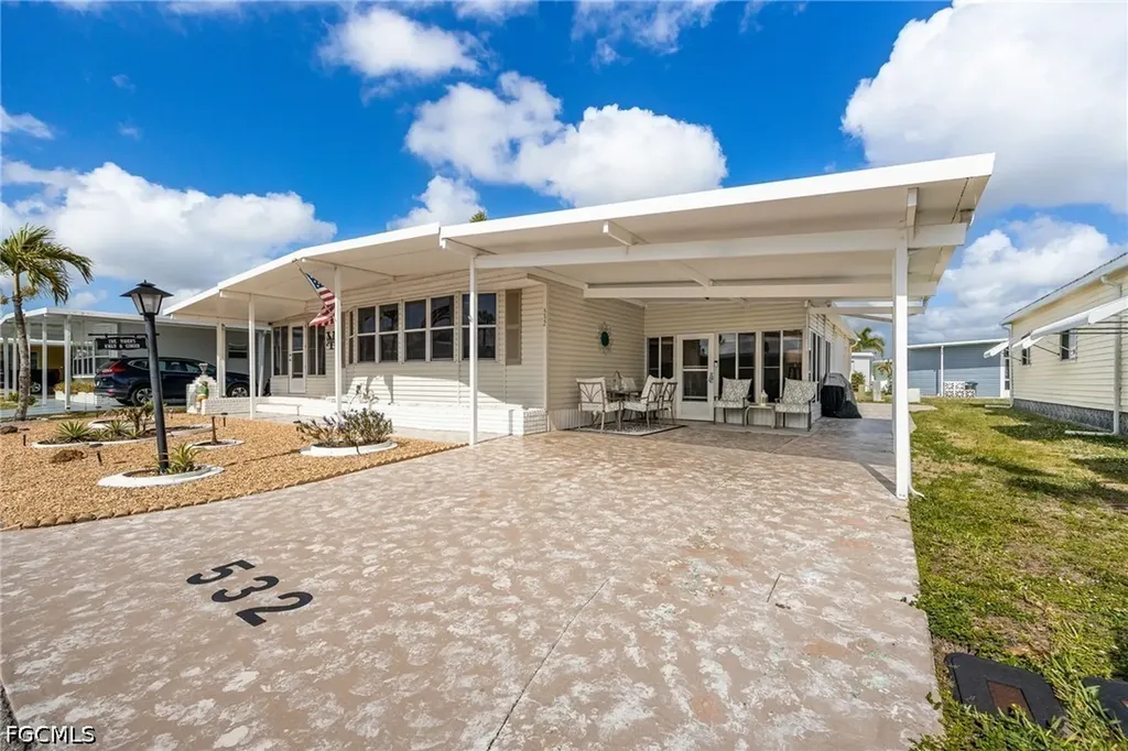 532 Palmer Boulevard North Fort Myers FL 33903