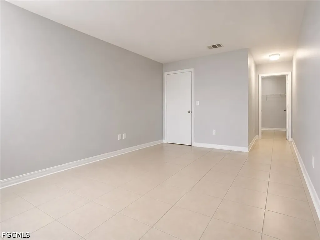 3420 Skyline Boulevard Cape Coral FL 33914