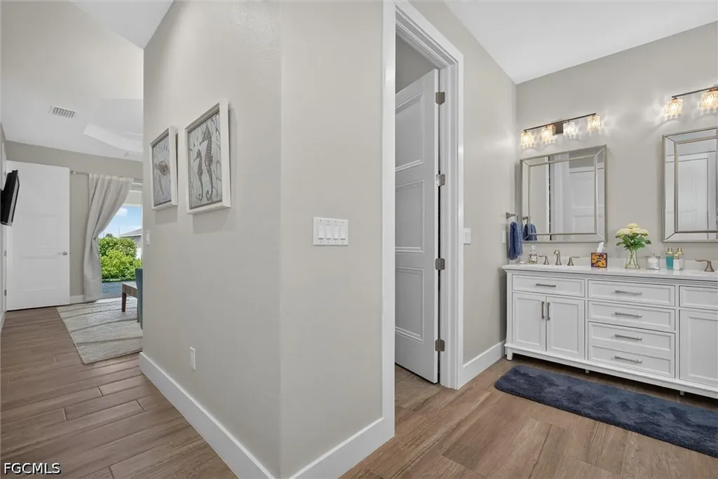 1605 SW 43rd Street Cape Coral FL 33914