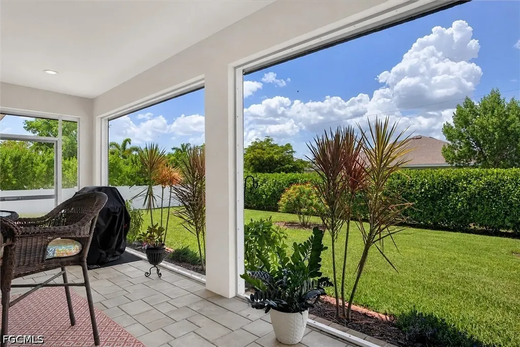 1605 SW 43rd Street Cape Coral FL 33914