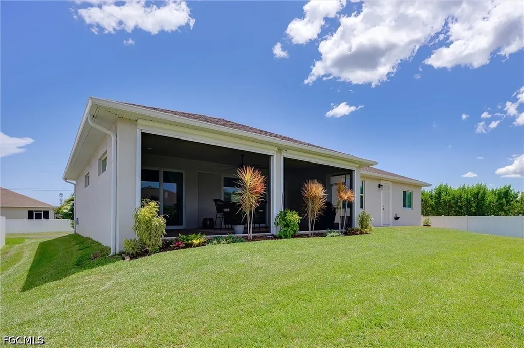 1605 SW 43rd Street Cape Coral FL 33914