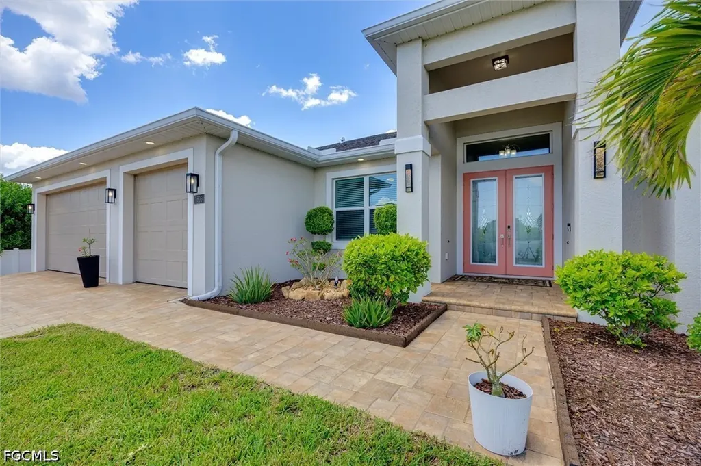 1605 SW 43rd Street Cape Coral FL 33914