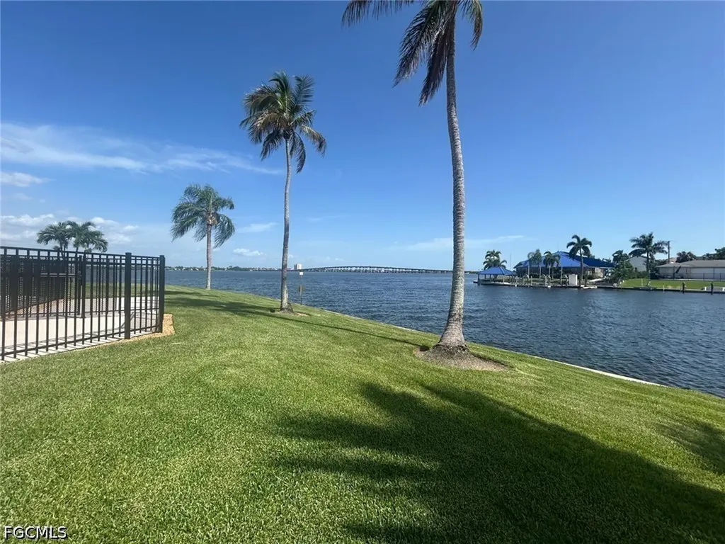 4260 SE 20th Place Cape Coral FL 33904