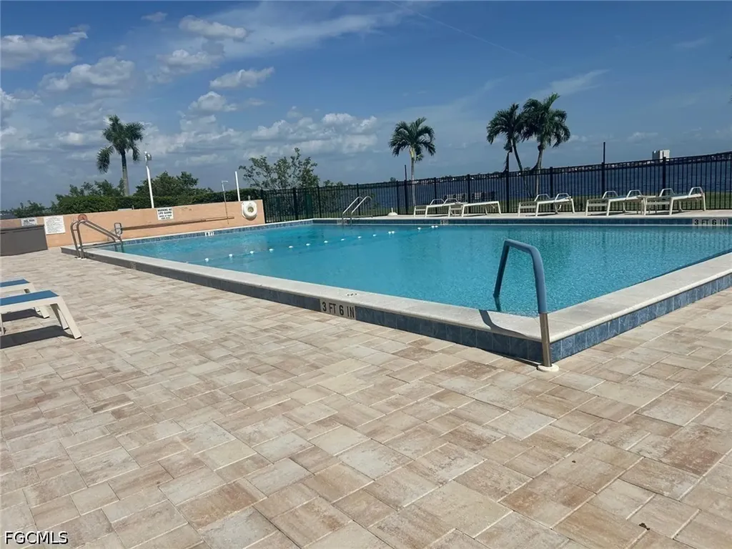 4260 SE 20th Place Cape Coral FL 33904