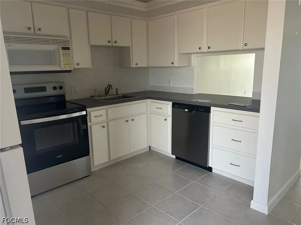 4260 SE 20th Place Cape Coral FL 33904