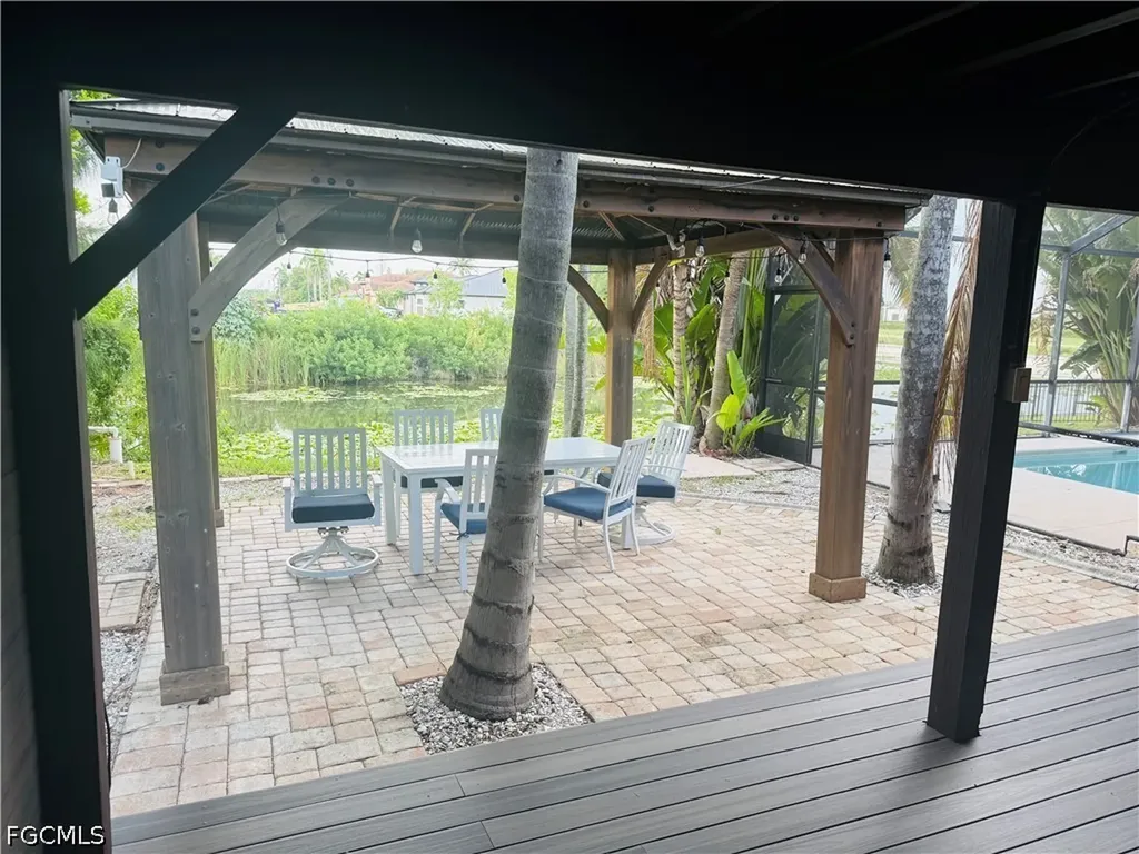 827 SW 24th Street Cape Coral FL 33991