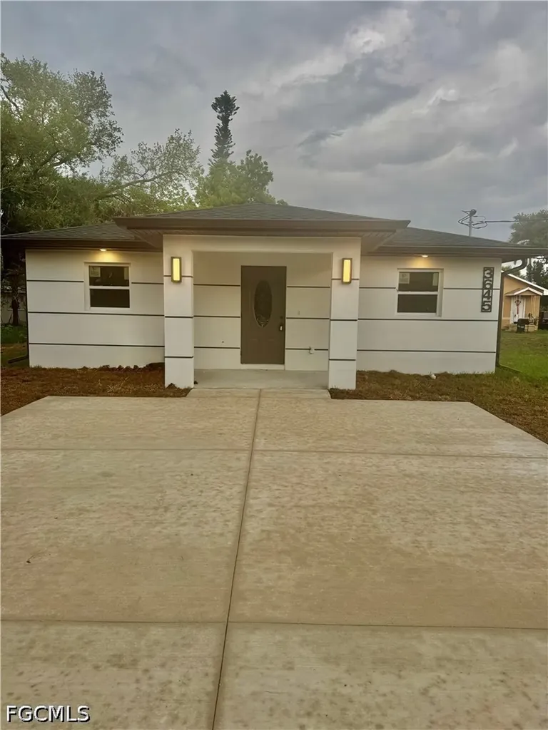 3645 Marion Street Fort Myers FL 33916