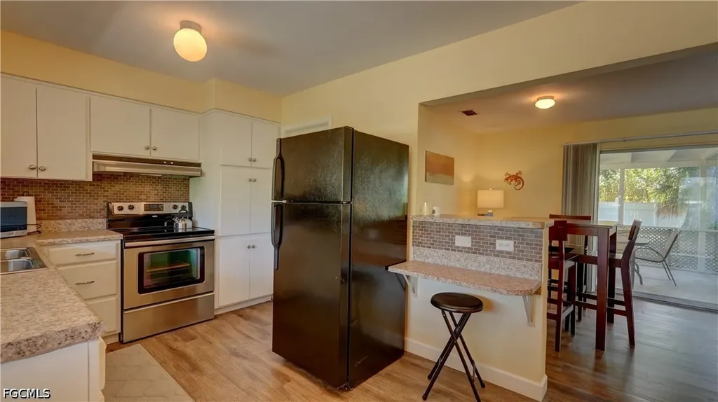 5249 Sunnybrook Court Cape Coral FL 33904