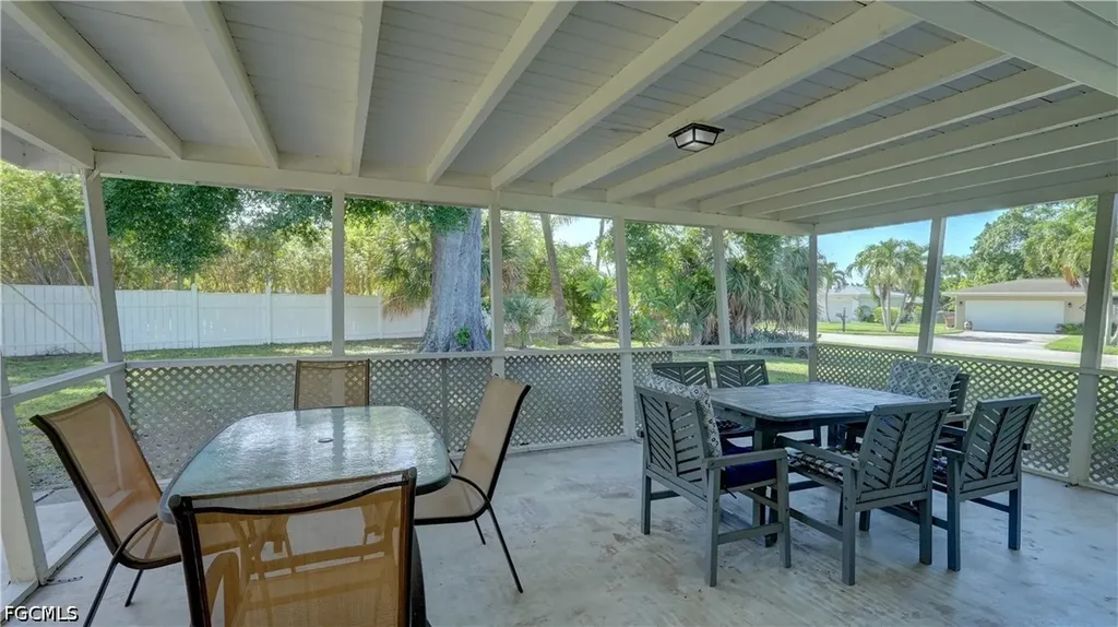 5249 Sunnybrook Court Cape Coral FL 33904
