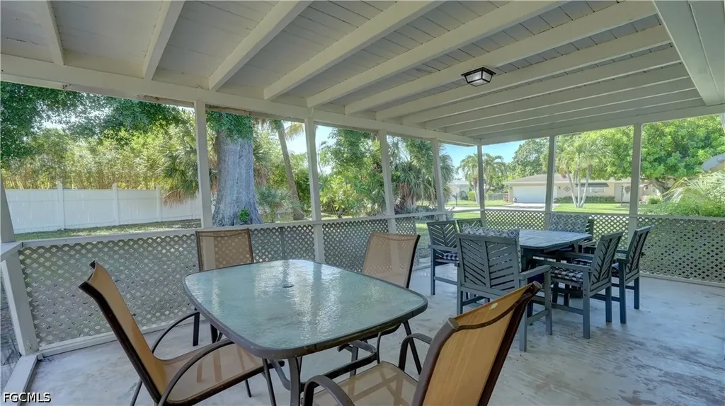 5249 Sunnybrook Court Cape Coral FL 33904