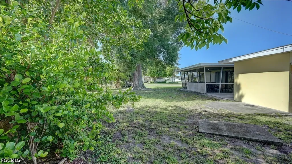 5249 Sunnybrook Court Cape Coral FL 33904