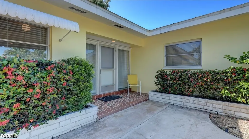 5249 Sunnybrook Court Cape Coral FL 33904