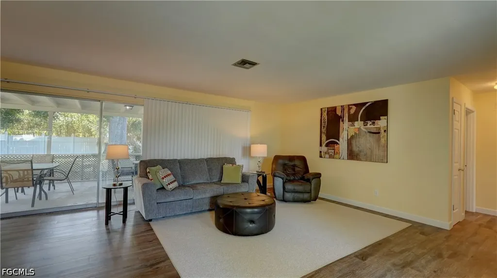 5249 Sunnybrook Court Cape Coral FL 33904