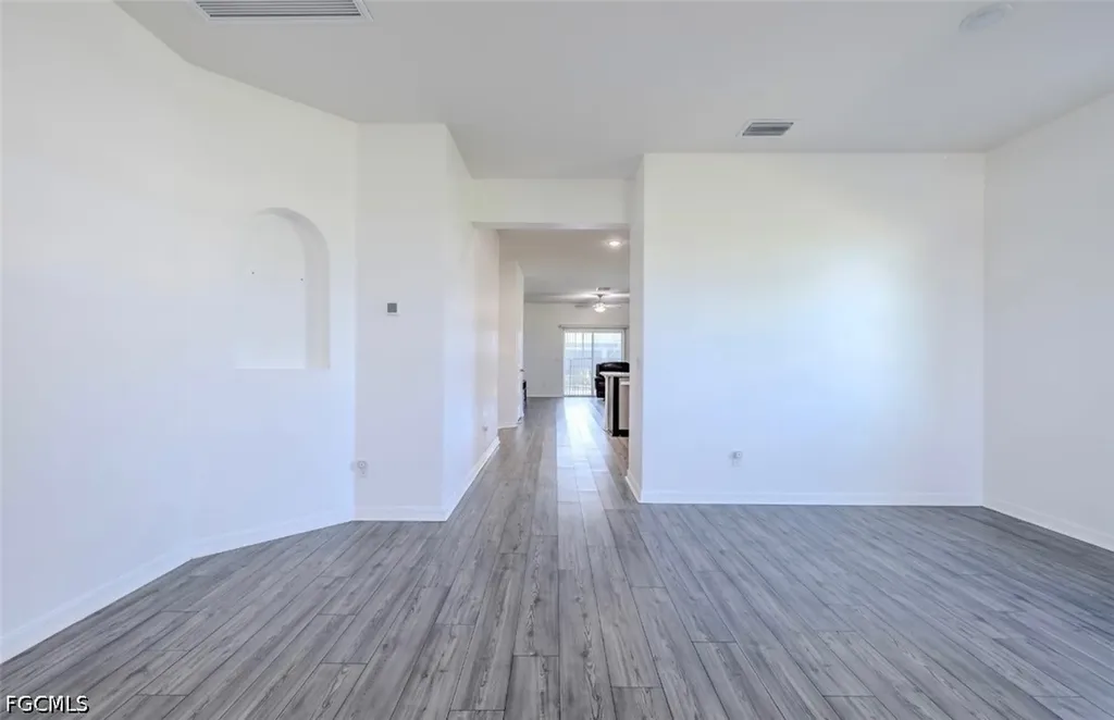 2902 NW 10th Terrace Cape Coral FL 33993