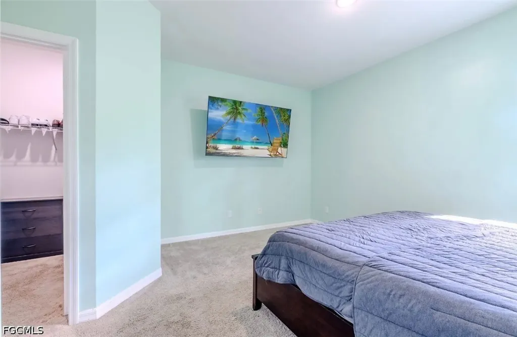 2902 NW 10th Terrace Cape Coral FL 33993