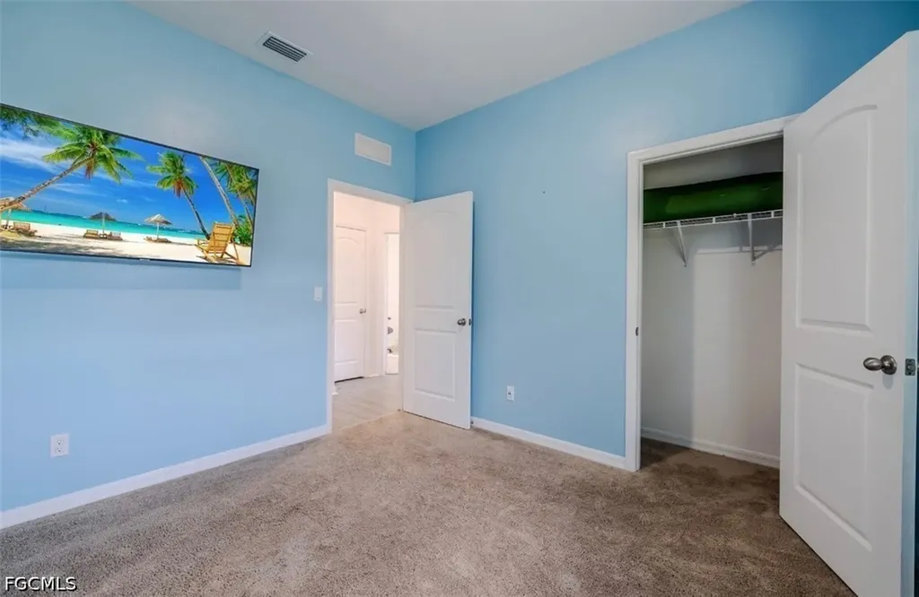 2902 NW 10th Terrace Cape Coral FL 33993