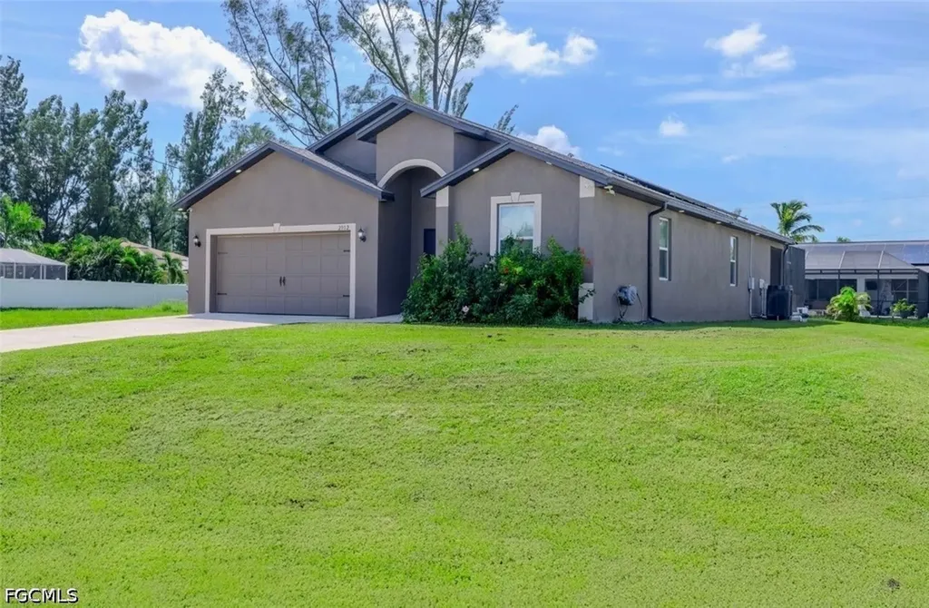 2902 NW 10th Terrace Cape Coral FL 33993
